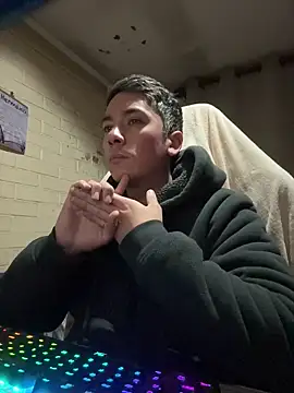 Snapshot of Cr1sXPorn chatting on 7, 7, 2026 Cr1sXPorn online show from 7, 7, 2026