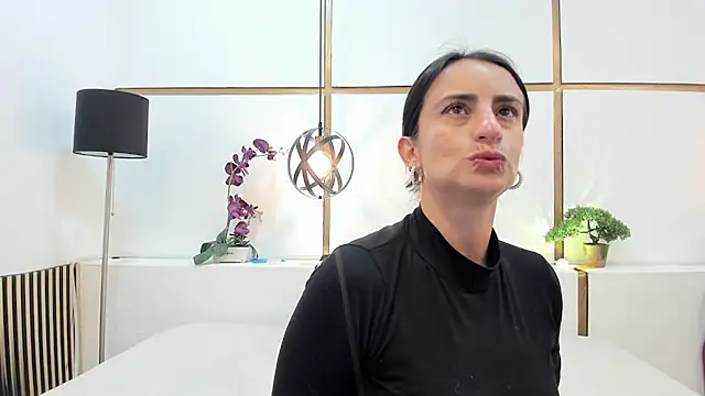 Snapshot of BrendaCantorel chatting on 28, 3, 2026 BrendaCantorel online show from 28, 3, 2026