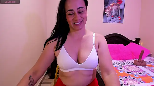 Snapshot of sara_florez12 chatting on 22, 4, 2026 sara florez12 online show from 22, 4, 2026