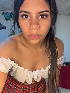 Snapshot of Jarilin-Mia chatting on 24, 3, 2026 Jarilin-Mia online show from 24, 3, 2026