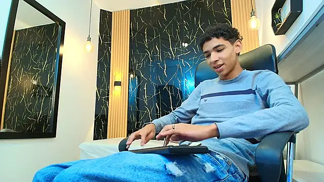 Snapshot of ValeriHot_1 chatting on 24, 3, 2026 ValeriHot 1 online show from 24, 3, 2026