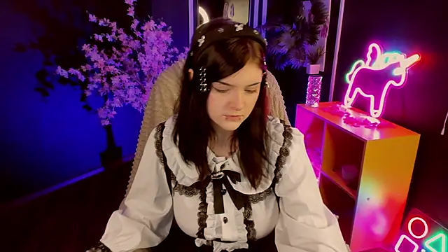 Snapshot of EsterTwilight chatting on 29, 4, 2026 EsterTwilight online show from 29, 4, 2026