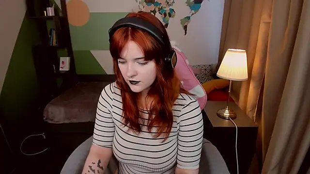 Snapshot of EsterTwilight chatting on 25, 7, 2026 EsterTwilight online show from 25, 7, 2026