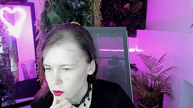 Snapshot of AriaGracen chatting on 5, 4, 2026 AriaGracen online show from 5, 4, 2026