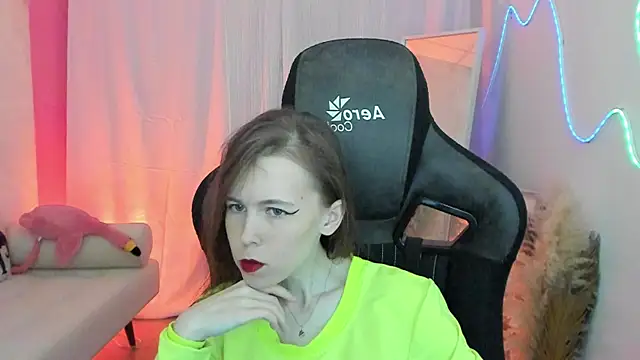 Snapshot of AriaGracen chatting on 7, 4, 2026 AriaGracen online show from 7, 4, 2026