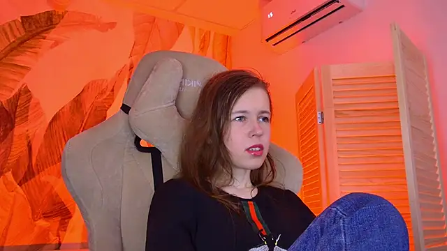 Snapshot of AriaGracen chatting on 23, 4, 2026 AriaGracen online show from 23, 4, 2026