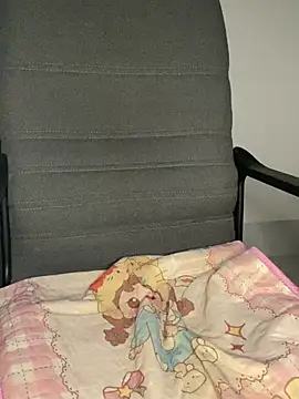 Snapshot of -Lilyn- chatting on 16, 4, 2026 -Lilyn- online show from 16, 4, 2026