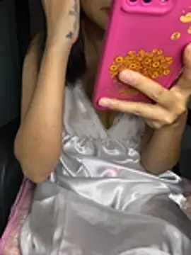 Snapshot of -Lilyn- chatting on 17, 4, 2026 -Lilyn- online show from 17, 4, 2026