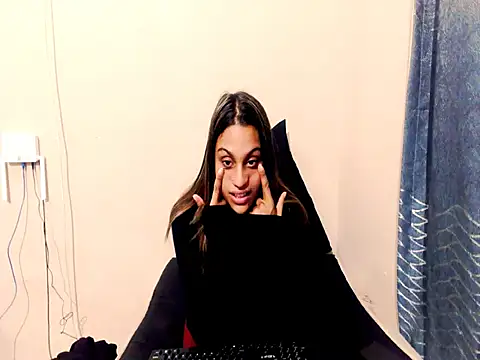 Snapshot of Luscious_Lexy chatting on 25, 4, 2026 Luscious Lexy online show from 25, 4, 2026