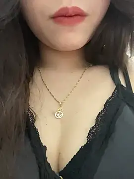 Snapshot of Lyn_baby chatting on 10, 4, 2026 Lyn baby online show from 10, 4, 2026