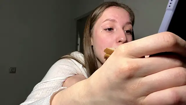 Snapshot of Sweet_Pussy_Girl chatting on 12, 3, 2026 Sweet Pussy Girl online show from 12, 3, 2026