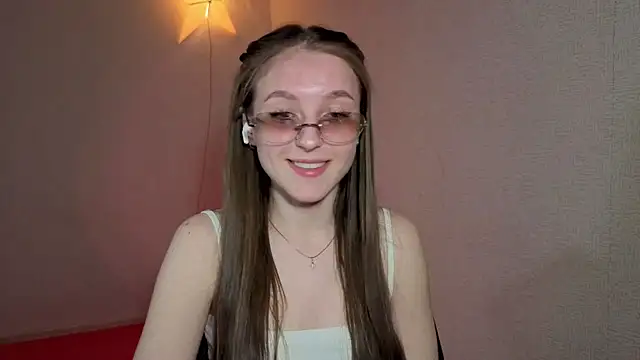 Snapshot of Sweet_Pussy_Girl chatting on 15, 4, 2026 Sweet Pussy Girl online show from 15, 4, 2026