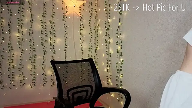 Snapshot of Sweet_Pussy_Girl chatting on 26, 4, 2026 Sweet Pussy Girl online show from 26, 4, 2026