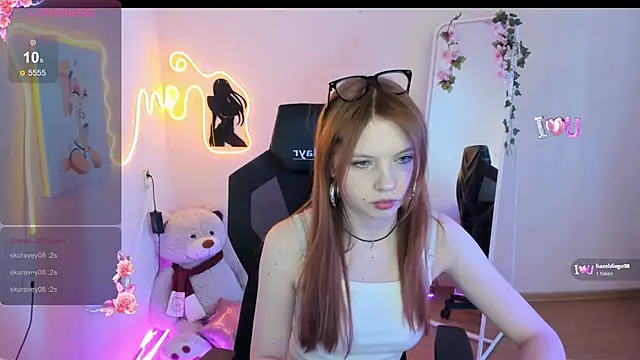 Snapshot of Ember_Vexen chatting on 7, 4, 2026 Ember Vexen online show from 7, 4, 2026