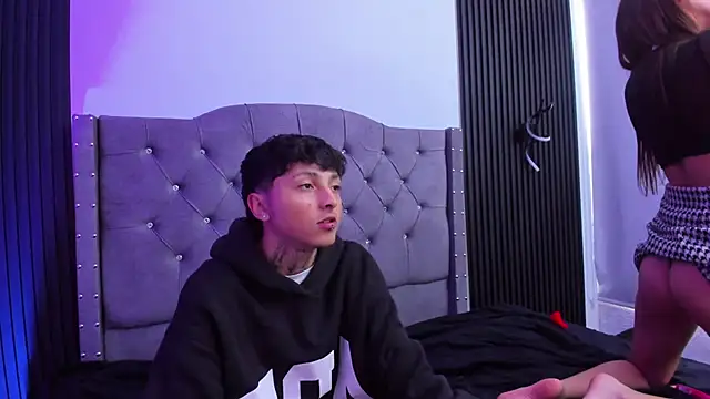 Snapshot of Sky_n_Zayn chatting on 2, 4, 2026 Sky n Zayn online show from 2, 4, 2026