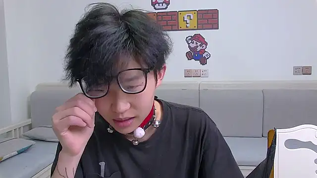 Chili-001 online show from 13, 4, 2026
