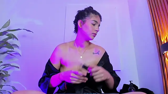 Snapshot of BellaRomano chatting on 1, 4, 2026 BellaRomano online show from 1, 4, 2026