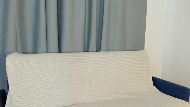 Snapshot of mint_ray chatting on 14, 4, 2026 mint ray online show from 14, 4, 2026