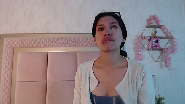 Snapshot of Madii_ chatting on 28, 3, 2026 Madii online show from 28, 3, 2026