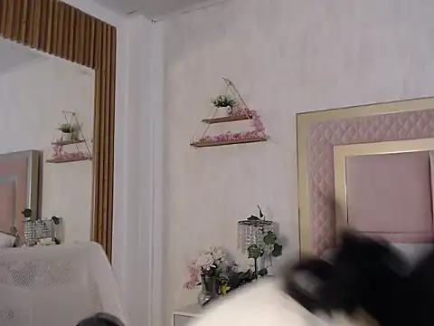 Snapshot of Madii_ chatting on 9, 4, 2026 Madii online show from 9, 4, 2026