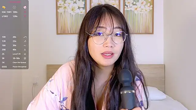 Snapshot of pinkyblooom chatting on 13, 3, 2026 pinkyblooom online show from 13, 3, 2026