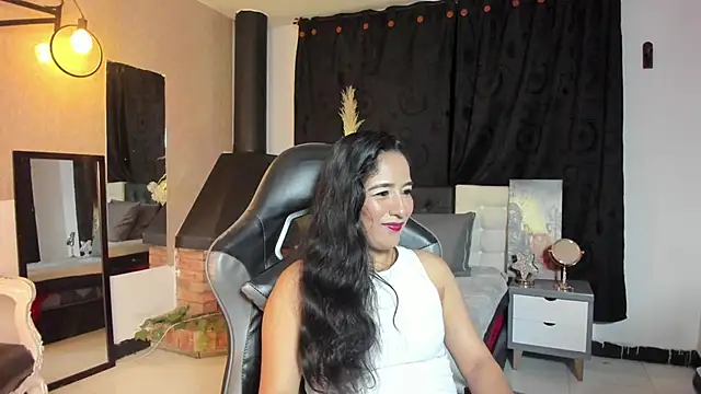 Snapshot of Vicky_Angeel chatting on 4, 6, 2026 Vicky Angeel online show from 4, 6, 2026