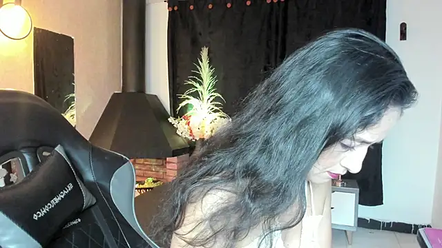 Snapshot of Vicky_Angeel chatting on 13, 6, 2026 Vicky Angeel online show from 13, 6, 2026