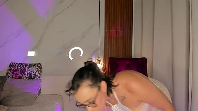 Snapshot of Jung-Zc chatting on 22, 4, 2026 Jung-Zc online show from 22, 4, 2026