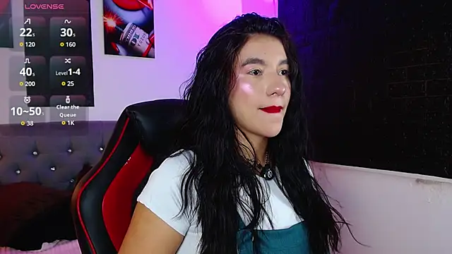Snapshot of Victoria_Rous chatting on 9, 3, 2026 Victoria Rous online show from 9, 3, 2026