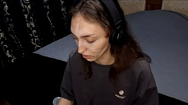 Snapshot of CindyLight chatting on 21, 4, 2026 CindyLight online show from 21, 4, 2026