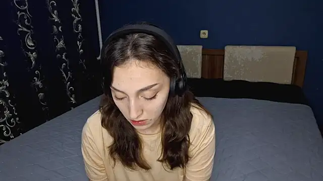 Snapshot of CindyLight chatting on 2, 5, 2026 CindyLight online show from 2, 5, 2026