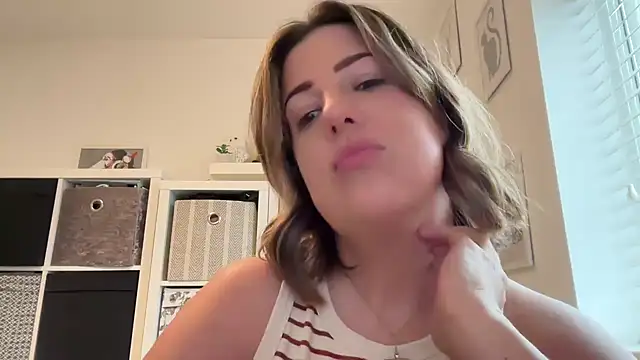 Snapshot of annabellewarick chatting on 24, 3, 2026 annabellewarick online show from 24, 3, 2026