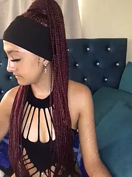 Snapshot of CuteBubbles13th chatting on 11, 4, 2026 CuteBubbles13th online show from 11, 4, 2026