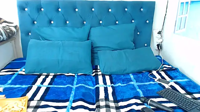 Snapshot of CuteBubbles13th chatting on 20, 4, 2026 CuteBubbles13th online show from 20, 4, 2026