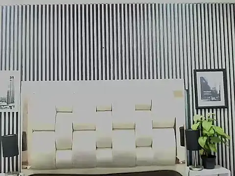 Snapshot of Alex_Wolft chatting on 8, 4, 2026 Alex Wolft online show from 8, 4, 2026