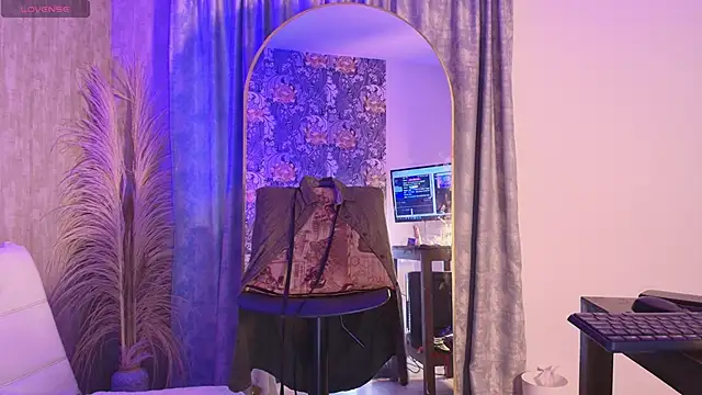 Snapshot of davis_saint chatting on 18, 4, 2026 davis saint online show from 18, 4, 2026