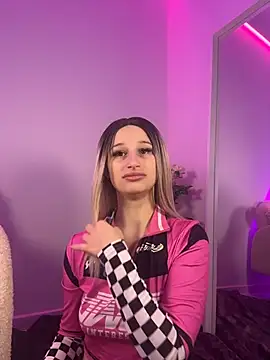 Snapshot of ScarletFlameee chatting on 19, 4, 2026 ScarletFlameee online show from 19, 4, 2026