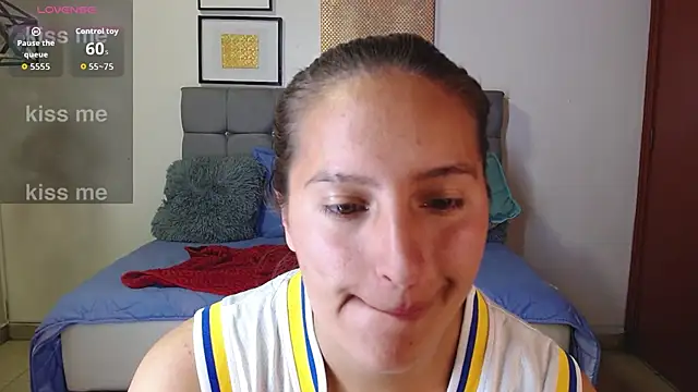 Snapshot of Sharon_makelove chatting on 11, 4, 2026 Sharon makelove online show from 11, 4, 2026