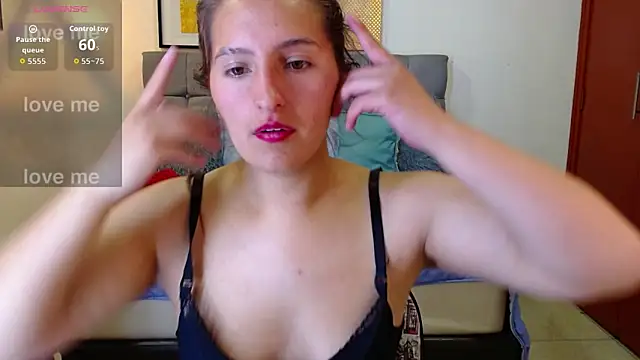 Snapshot of Sharon_makelove chatting on 12, 4, 2026 Sharon makelove online show from 12, 4, 2026