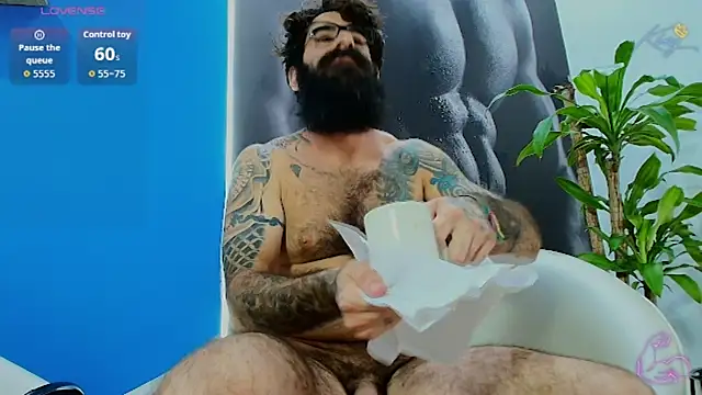 Snapshot of Haraldsmed chatting on 9, 4, 2026 Haraldsmed online show from 9, 4, 2026