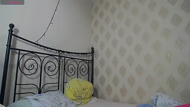 Snapshot of LucyMur chatting on 25, 4, 2026 LucyMur online show from 25, 4, 2026