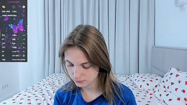 Snapshot of ErinnPieloch chatting on 9, 4, 2026 ErinnPieloch online show from 9, 4, 2026