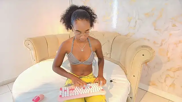 Snapshot of brianaduque chatting on 2, 4, 2026 brianaduque online show from 2, 4, 2026