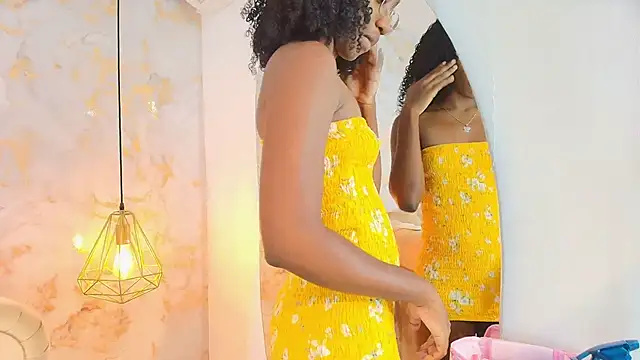 Snapshot of brianaduque chatting on 6, 4, 2026 brianaduque online show from 6, 4, 2026