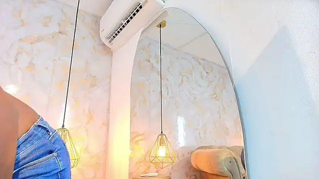 Snapshot of brianaduque chatting on 14, 4, 2026 brianaduque online show from 14, 4, 2026