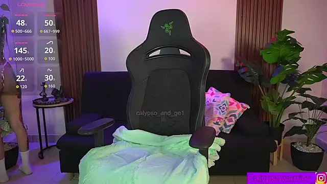 Snapshot of calypso_and_g2 chatting on 17, 3, 2026 calypso and g2 online show from 17, 3, 2026