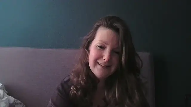 Snapshot of Boobiegirl91 chatting on 2, 4, 2026 Boobiegirl91 online show from 2, 4, 2026