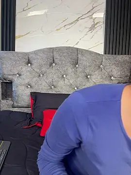 Snapshot of Bunny_fire chatting on 11, 4, 2026 Bunny fire online show from 11, 4, 2026