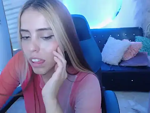 Snapshot of ariah_cute chatting on 31, 3, 2026 ariah cute online show from 31, 3, 2026