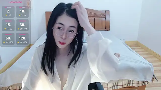 Snapshot of mila-baby-99 chatting on 21, 3, 2026 mila-baby-99 online show from 21, 3, 2026